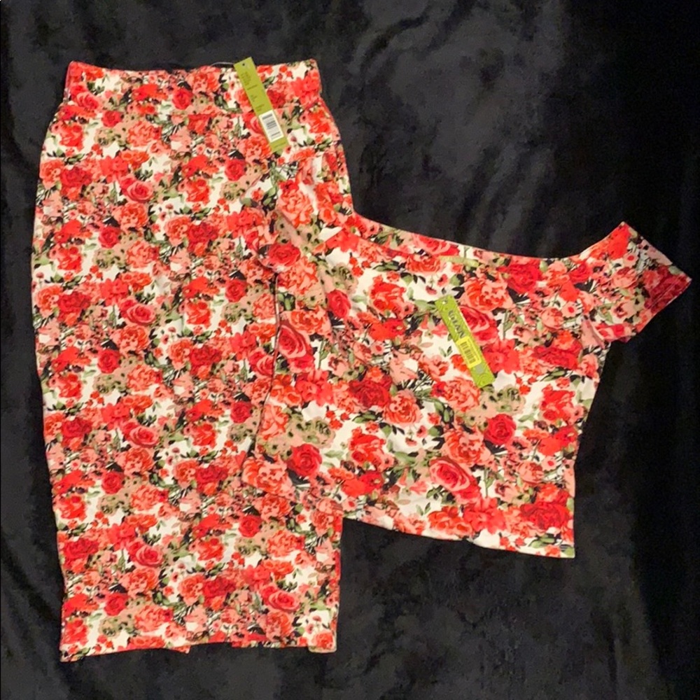 Two-Piece Giana Bini Floral Bouquet Skirt Set